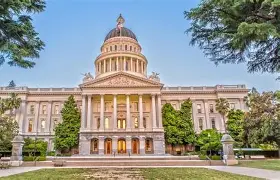 萨克拉门托国王内部会议纪要流出——窗口期门线救险；英超使命明确；球队文化再被提及 