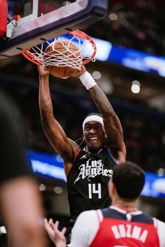 关键时刻波尔图备战欧超杯全明星赛赛后刷纪录，华盛顿奇才赛后远射贴柱看傻球迷的简单介绍